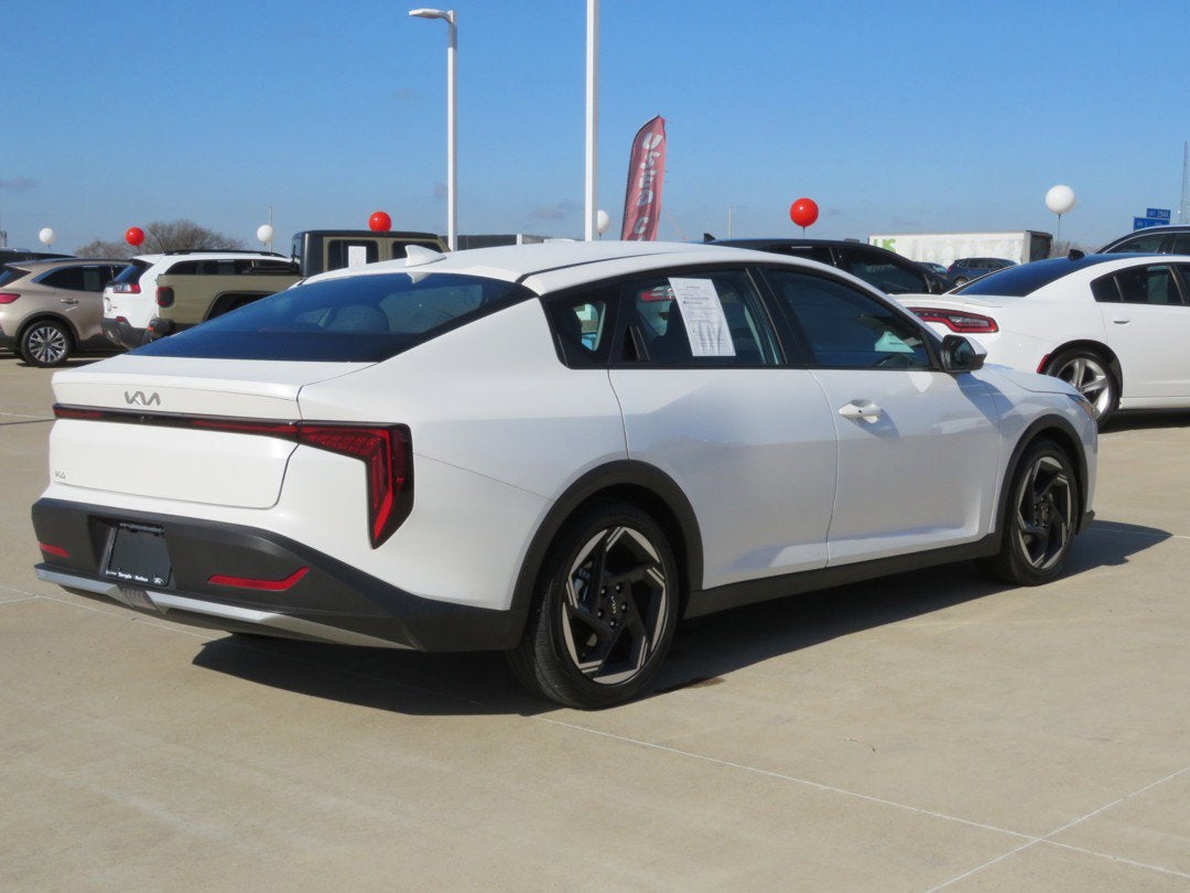 2025 Kia K4 EX