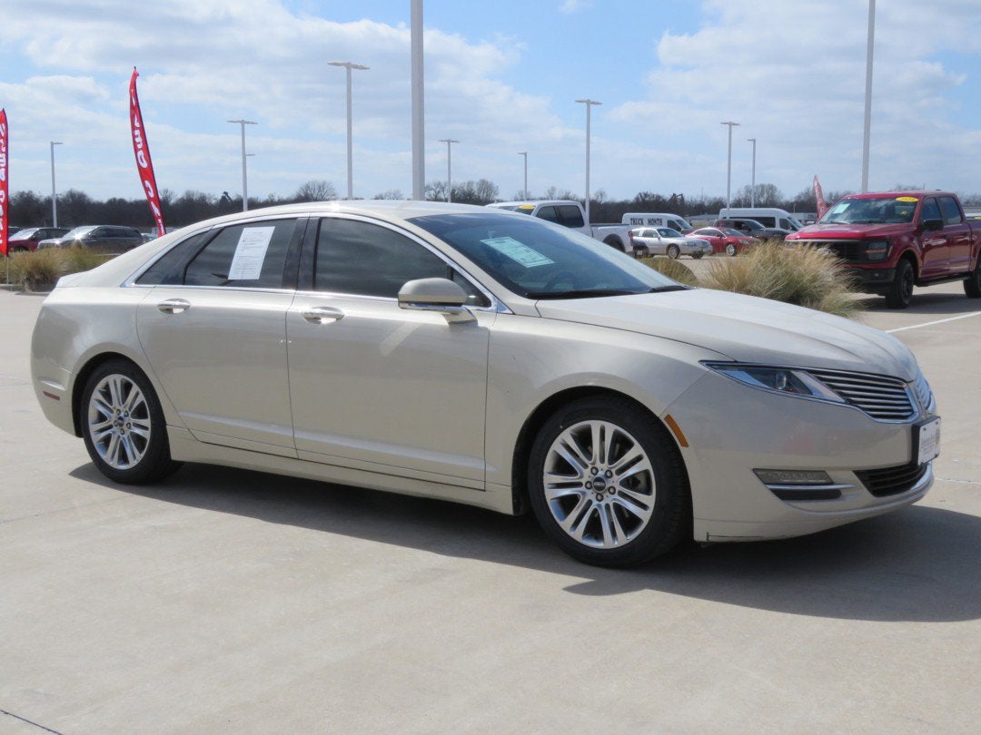 2016 Lincoln MKZ Base