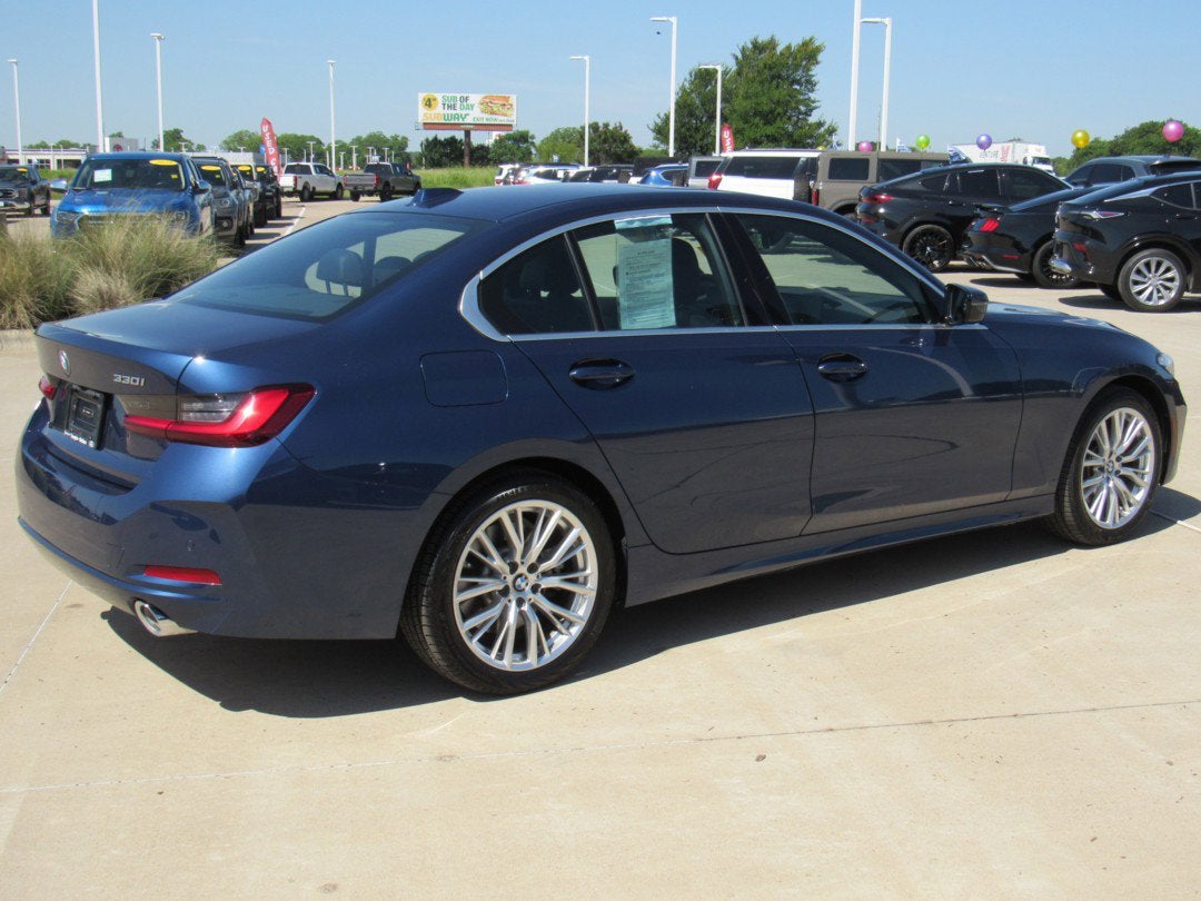 2024 BMW 3 Series 330i