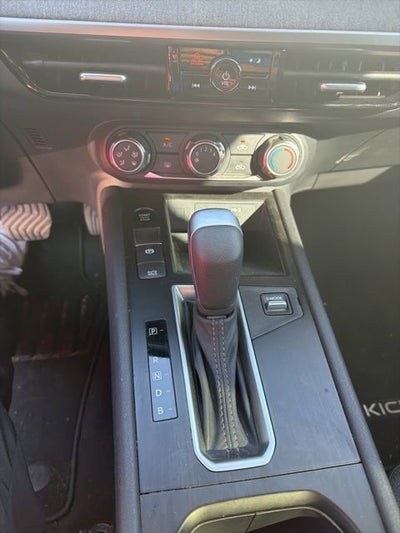 2025 Nissan Kicks SV