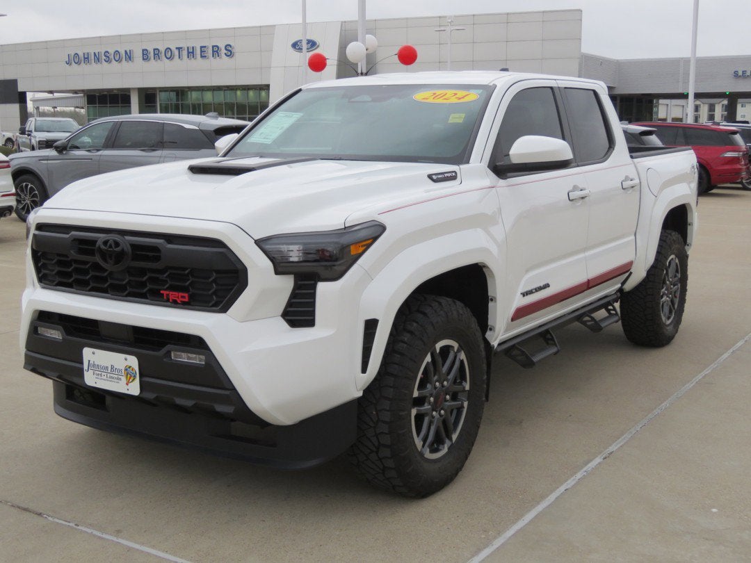 2024 Toyota Tacoma 4WD TRD Sport Hybrid