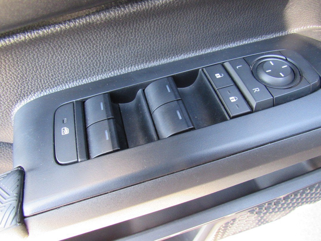 2025 Toyota Tacoma 4WD SR