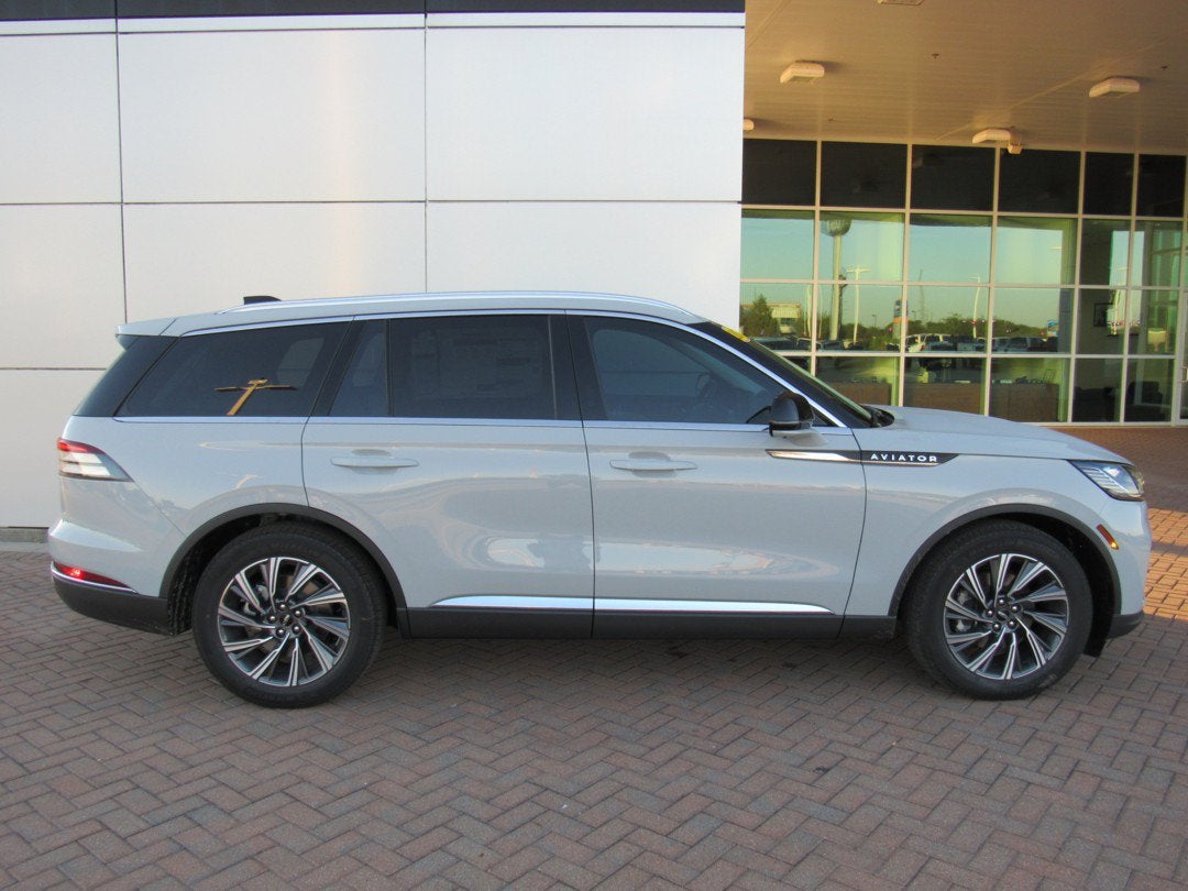 2027 Lincoln Aviator Premiere