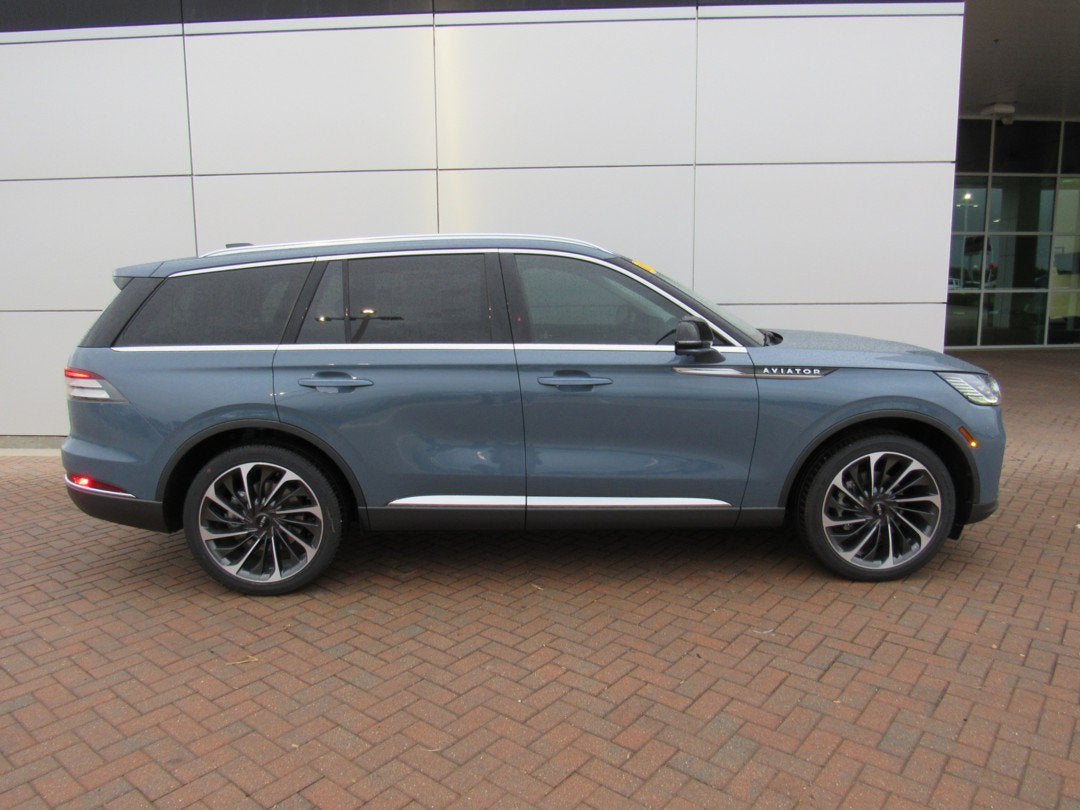 2027 Lincoln Aviator Reserve