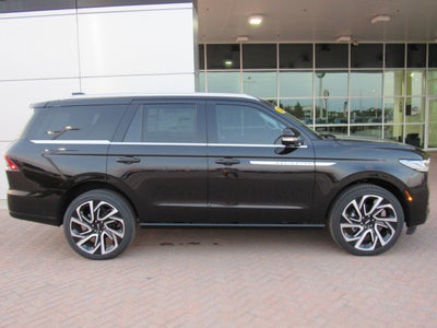 2027 Lincoln Navigator Reserve
