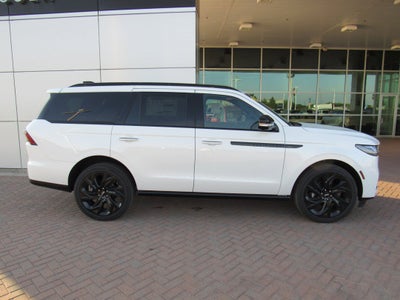 2027 Lincoln Navigator Reserve