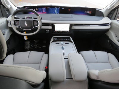 2026 Lincoln Navigator Premiere