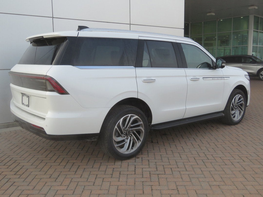 2026 Lincoln Navigator Premiere