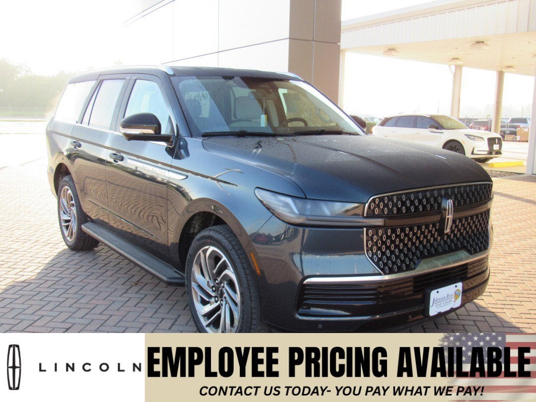 2026 Lincoln Navigator Premiere AWD's photo