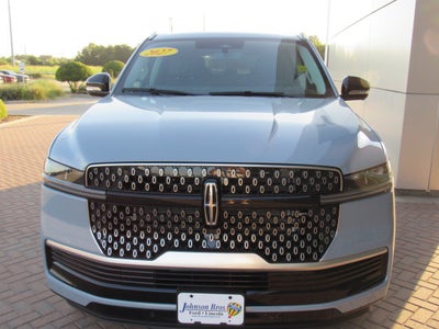 2027 Lincoln Navigator L Reserve