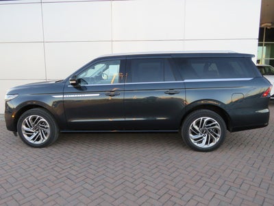 2025 Lincoln Navigator L Reserve