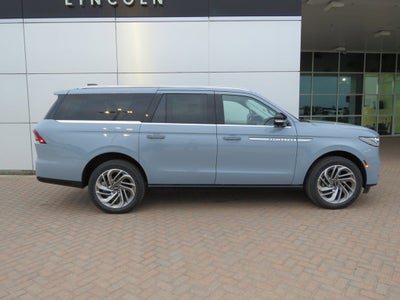 2026 Lincoln Navigator L Reserve