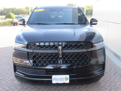 2027 Lincoln Navigator L Reserve