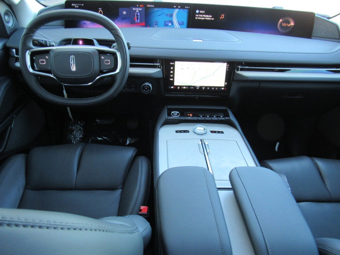 2027 Lincoln Navigator L Reserve