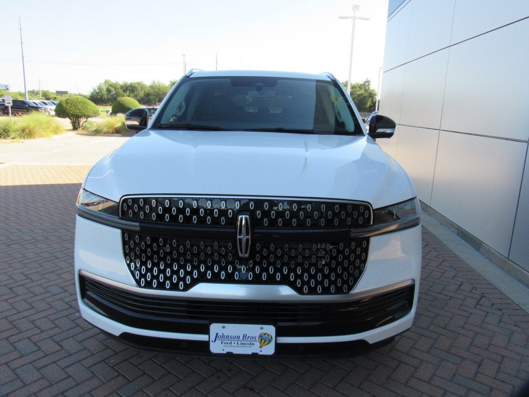 2027 Lincoln Navigator L Reserve