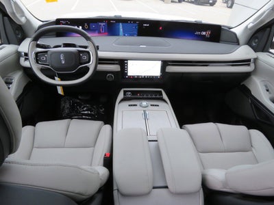 2026 Lincoln Navigator L Reserve