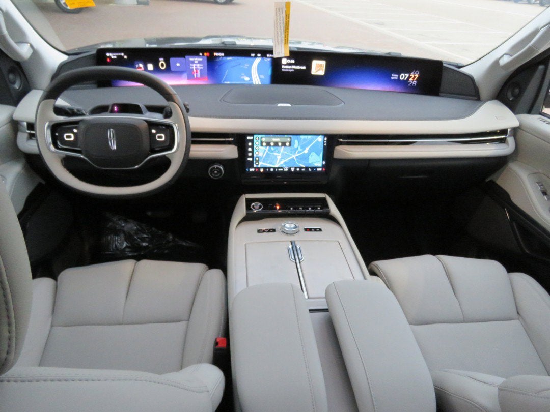 2026 Lincoln Navigator L Reserve