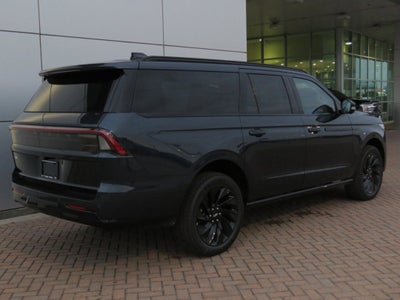 2026 Lincoln Navigator L Reserve