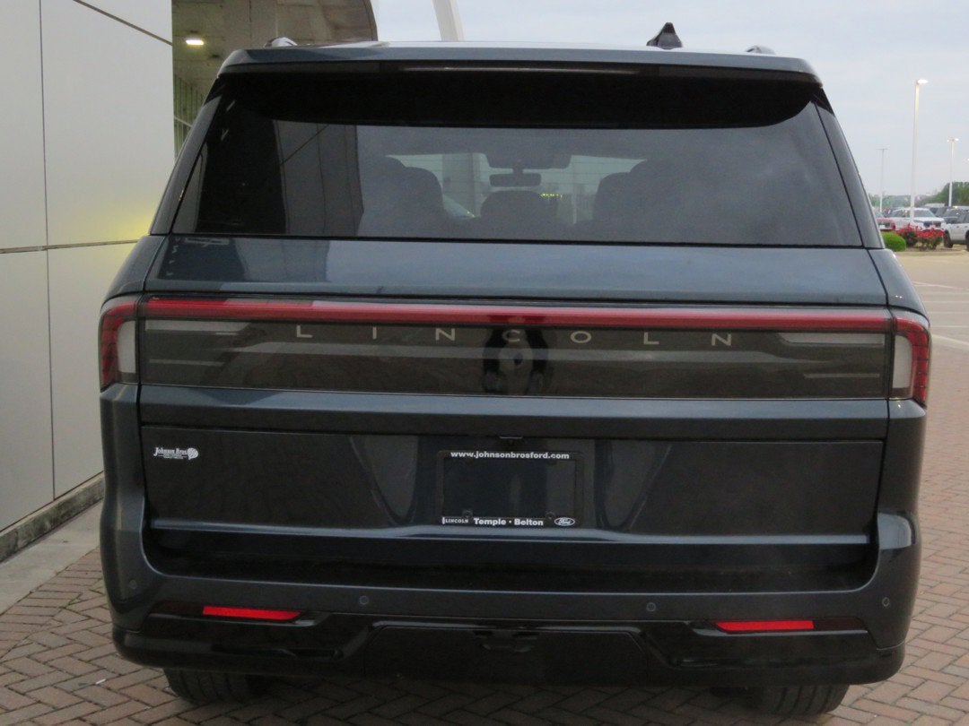 2026 Lincoln Navigator L Reserve