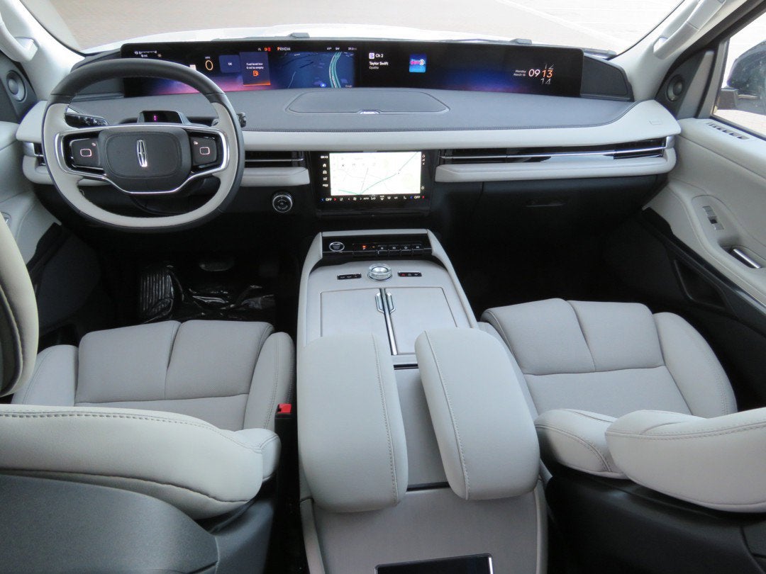 2026 Lincoln Navigator L Premiere