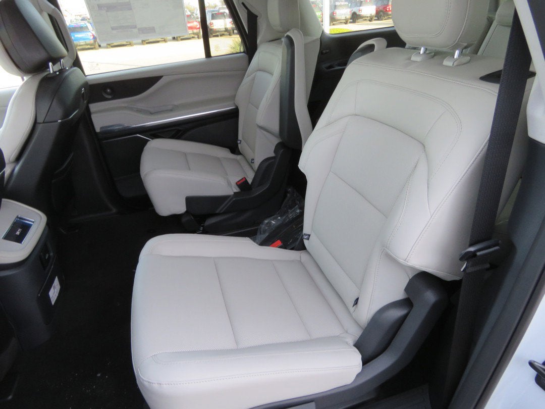 2026 Lincoln Navigator L Premiere