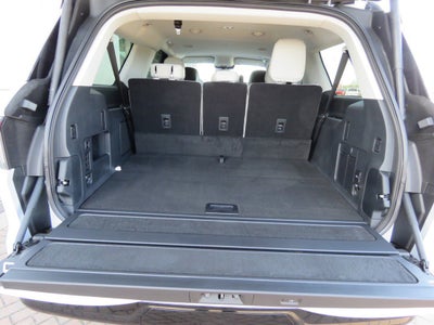 2026 Lincoln Navigator L Premiere