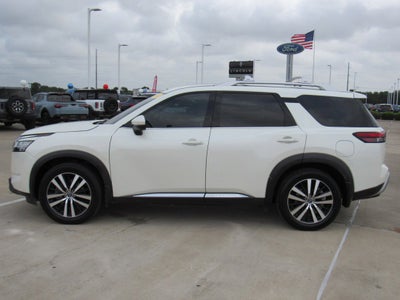 2024 Nissan Pathfinder Platinum