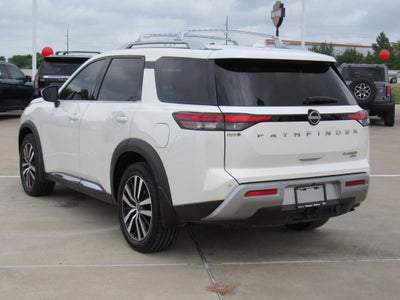 2024 Nissan Pathfinder Platinum