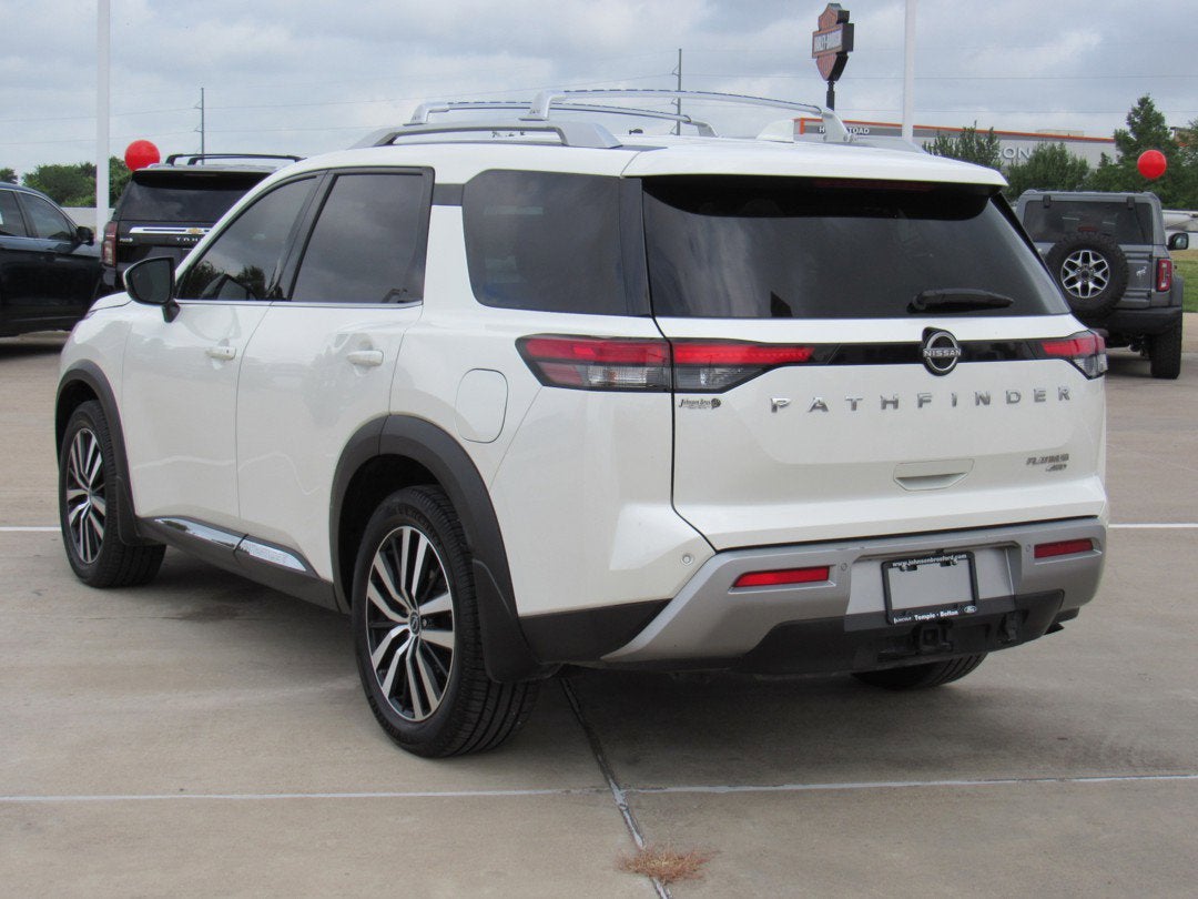 2024 Nissan Pathfinder Platinum