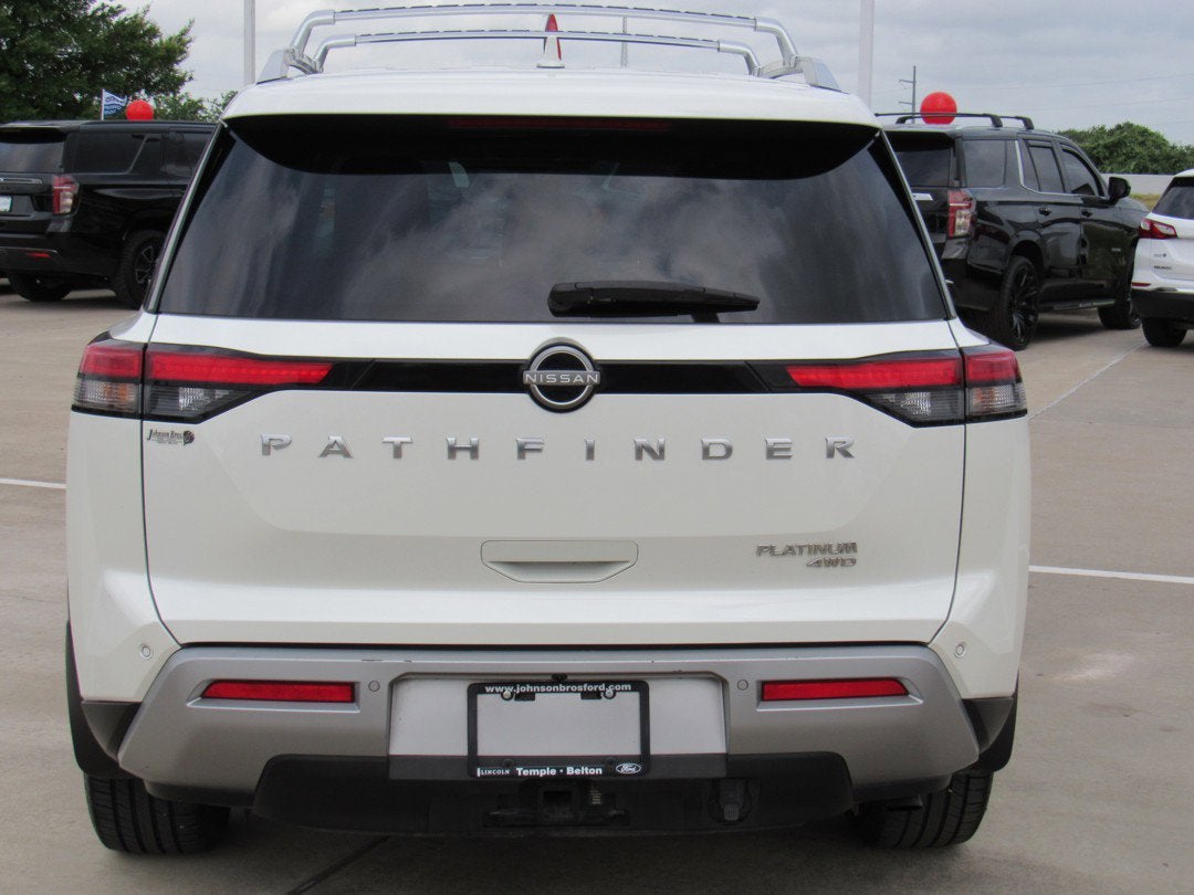 2024 Nissan Pathfinder Platinum