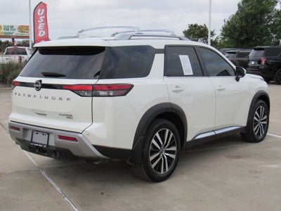 2024 Nissan Pathfinder Platinum