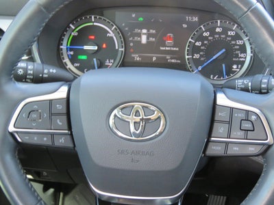 2021 Toyota Highlander Hybrid Platinum