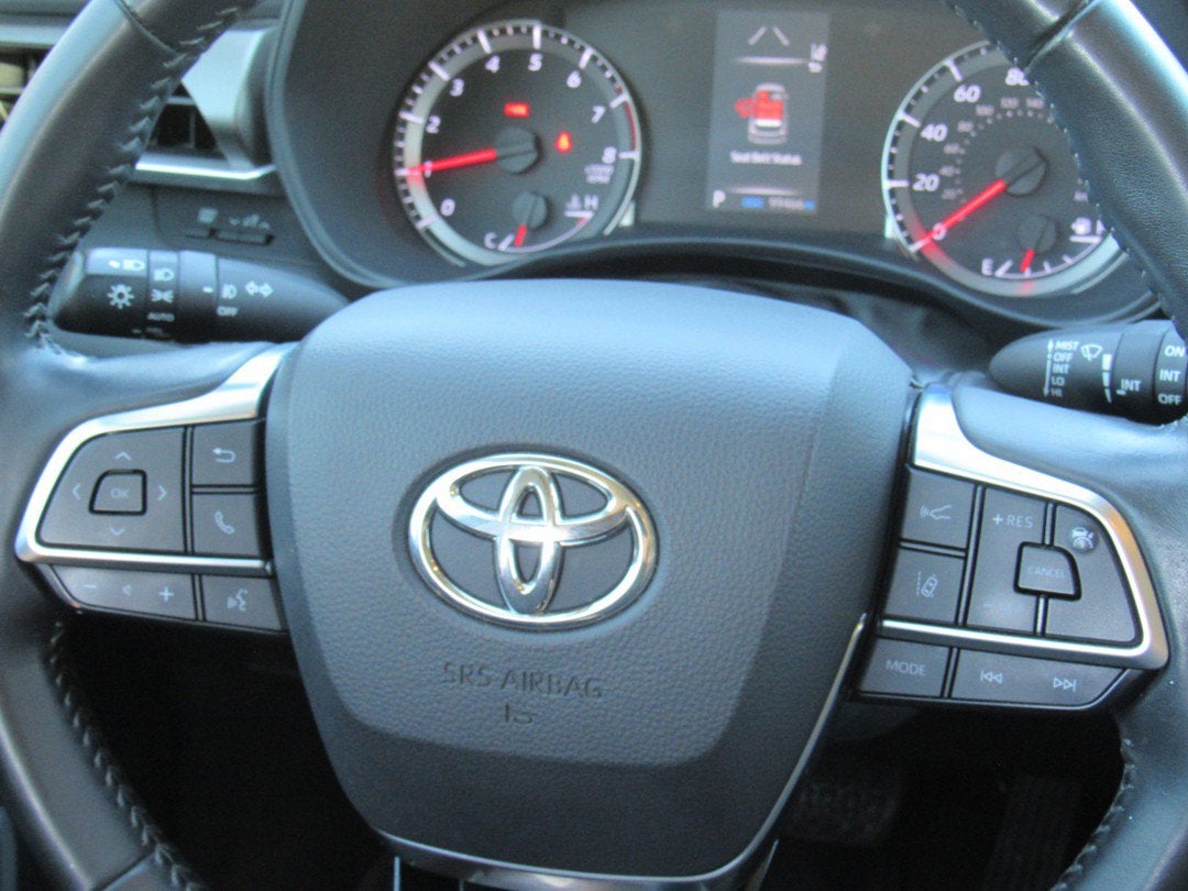 2021 Toyota Highlander LE