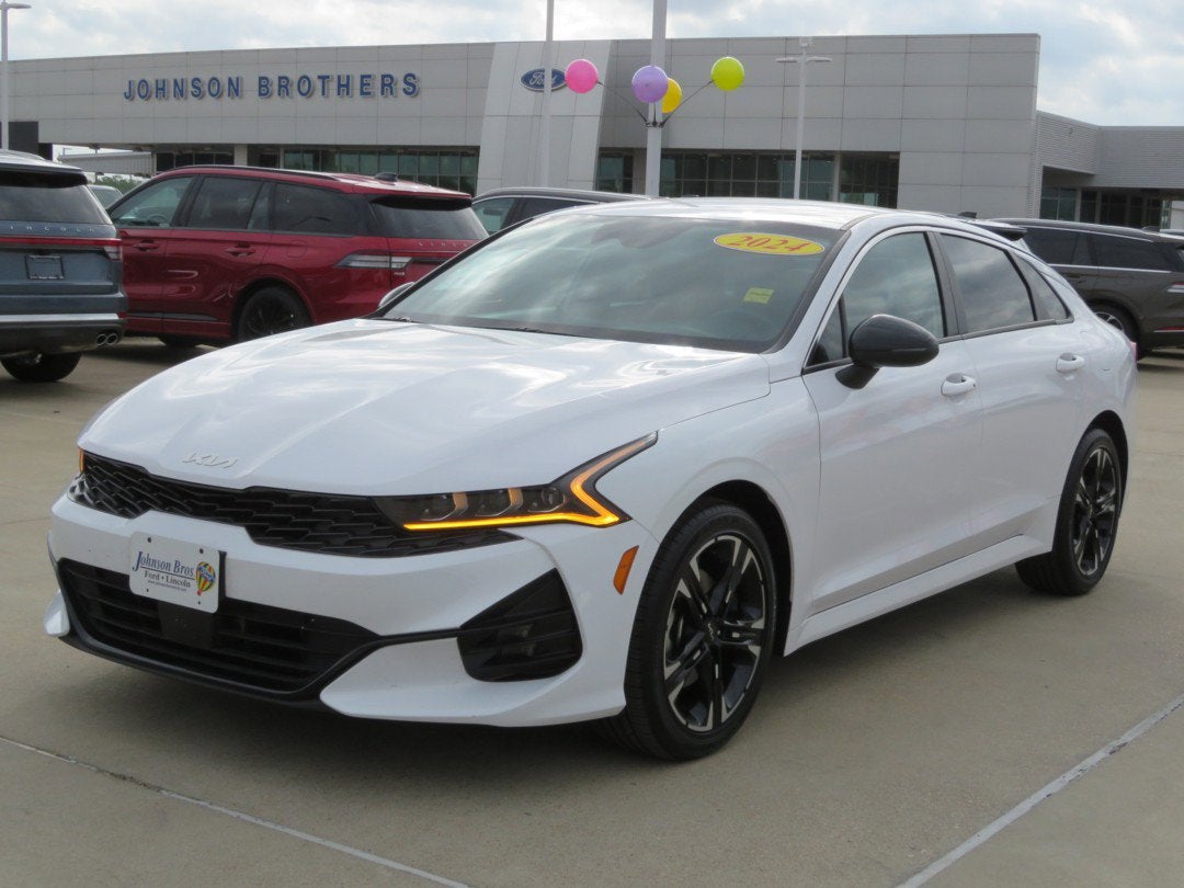 2024 Kia K5 GT-Line