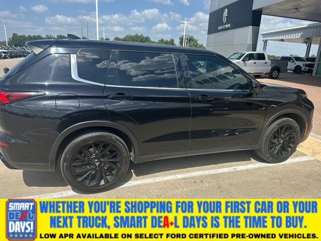 2022 Mitsubishi Outlander Black Edition