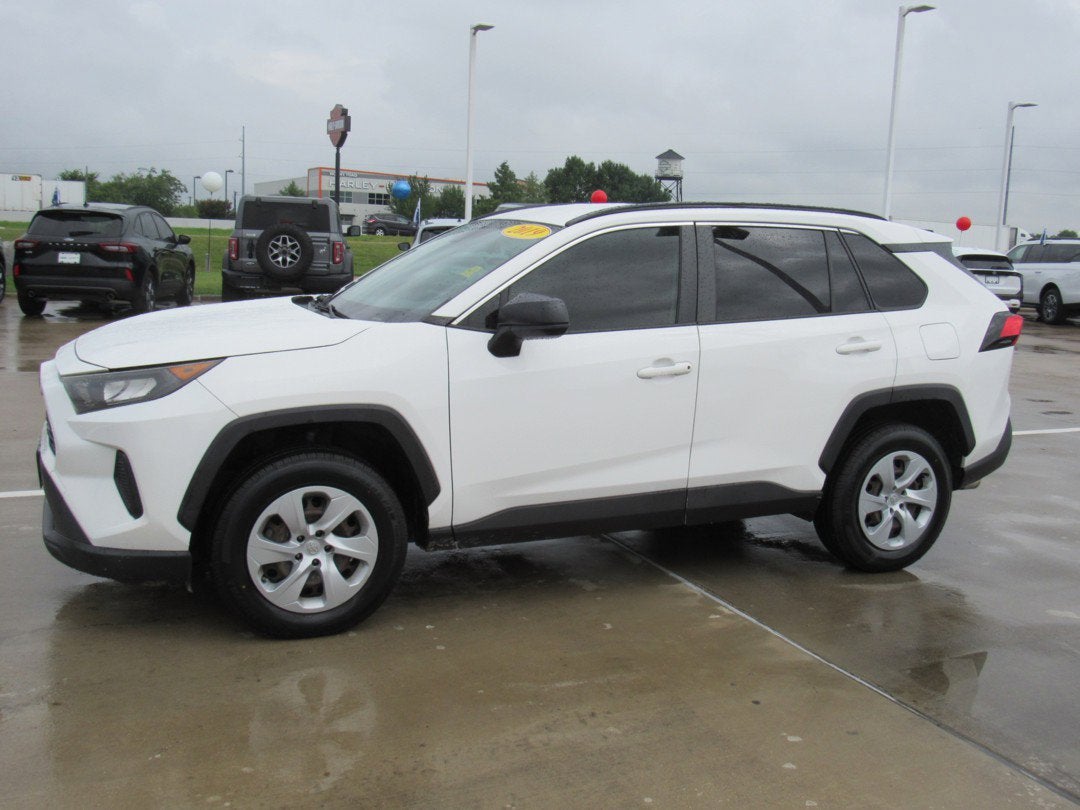 2019 Toyota RAV4 LE