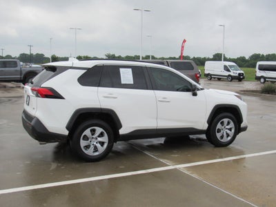 2019 Toyota RAV4 LE