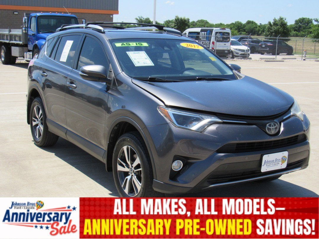 2017 Toyota RAV4 XLE