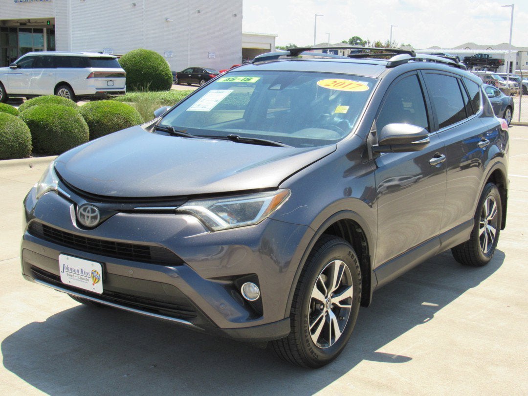 2017 Toyota RAV4 XLE