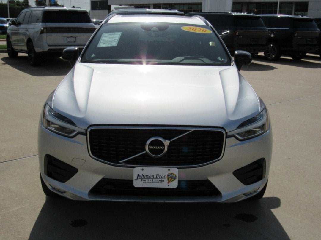 2020 Volvo XC60 R-Design