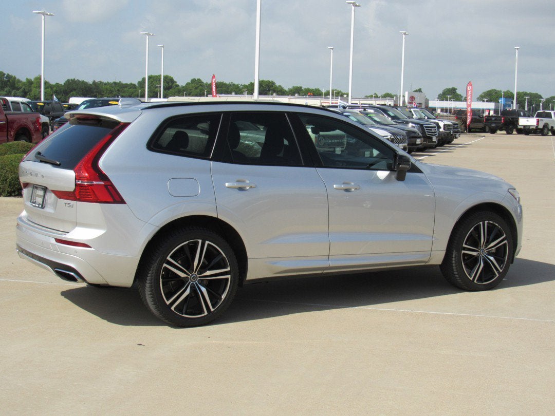 2020 Volvo XC60 R-Design