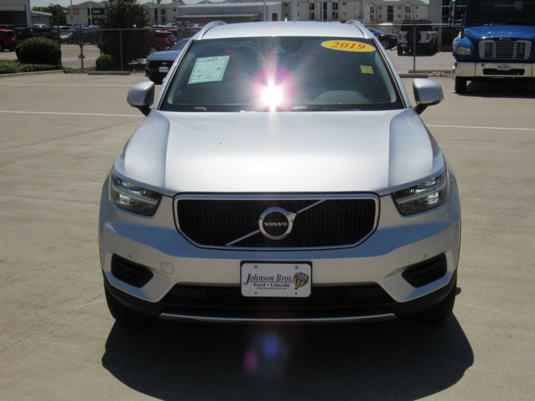 2019 Volvo XC40 Momentum