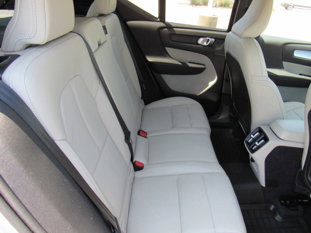 2019 Volvo XC40 Momentum