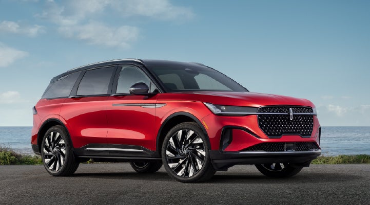 A 2025 Lincoln Nautilus® Reserve model is shown with the stylish available Jet Appearance Package. | Johnson Brothers Lincoln in Temple TX