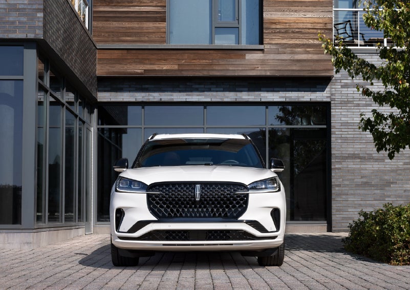 The front of a 2026 Lincoln Aviator® SUV is shown. | Johnson Brothers Lincoln in Temple TX