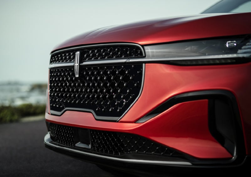 The sleek grille of a 2026 Lincoln Nautilus® SUV with the available Jet Appearance Package makes a bold statement. | Johnson Brothers Lincoln in Temple TX