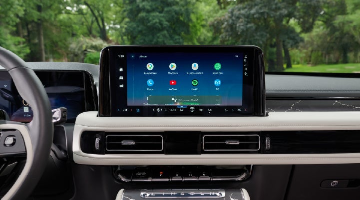 The center touchscreen inside a 2027 Lincoln Aviator® Black Label™ SUV | Johnson Brothers Lincoln in Temple TX
