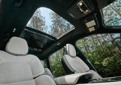 The front seats of a 2027 Lincoln Aviator® Black Label™ SUV | Johnson Brothers Lincoln in Temple TX